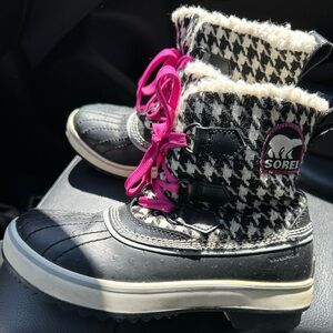 SOREL Boot with Cream Sherpa Lining